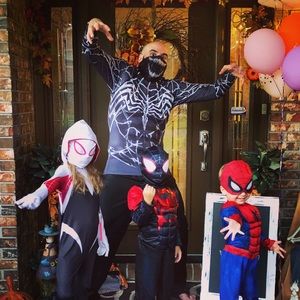 Meet your Posher, Charles